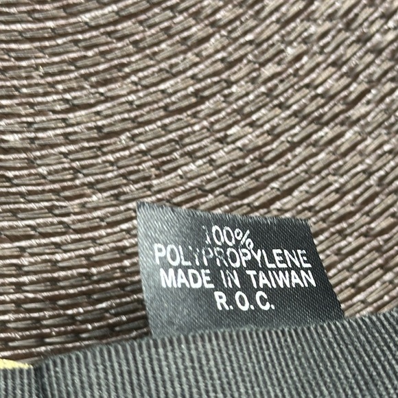 Stunning brown straw hat with cream bow and feather stems - Picture 6 of 6